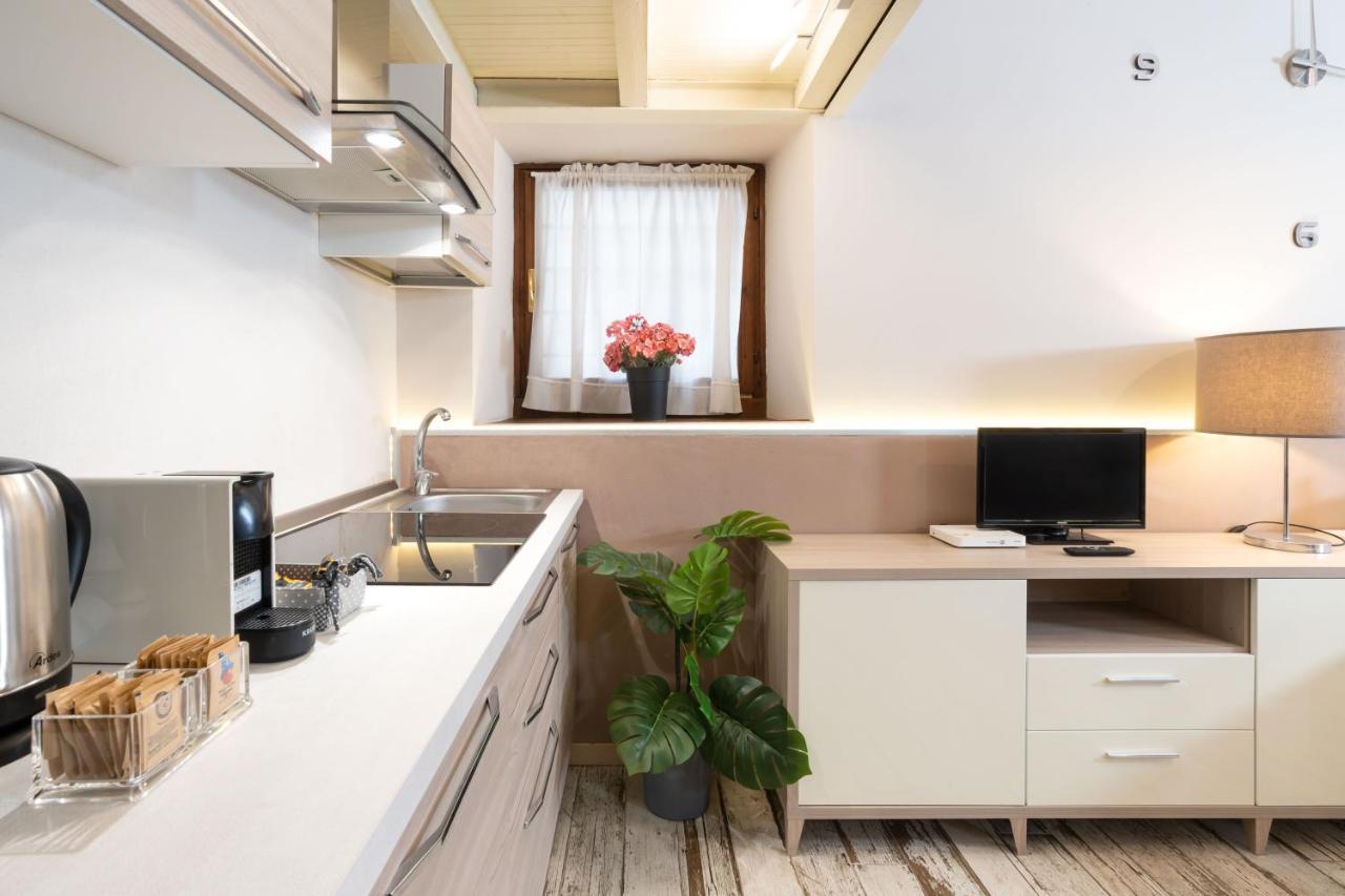 Romeo And Juliet Apartments Верона Екстериор снимка